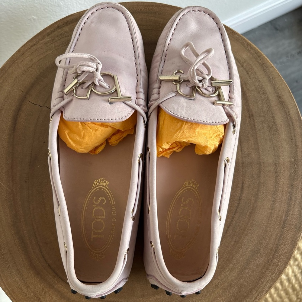 Tod's Pink Suede Loafers Drivers  Signature Tod’s Silver Accent Sz 39 (8)